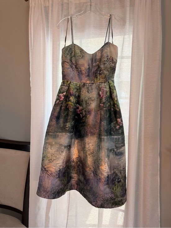 Monique Lhuillier Dresses & Skirts - ML Monique Lhuillier Garden Print Metallic Midi Cocktail Dress